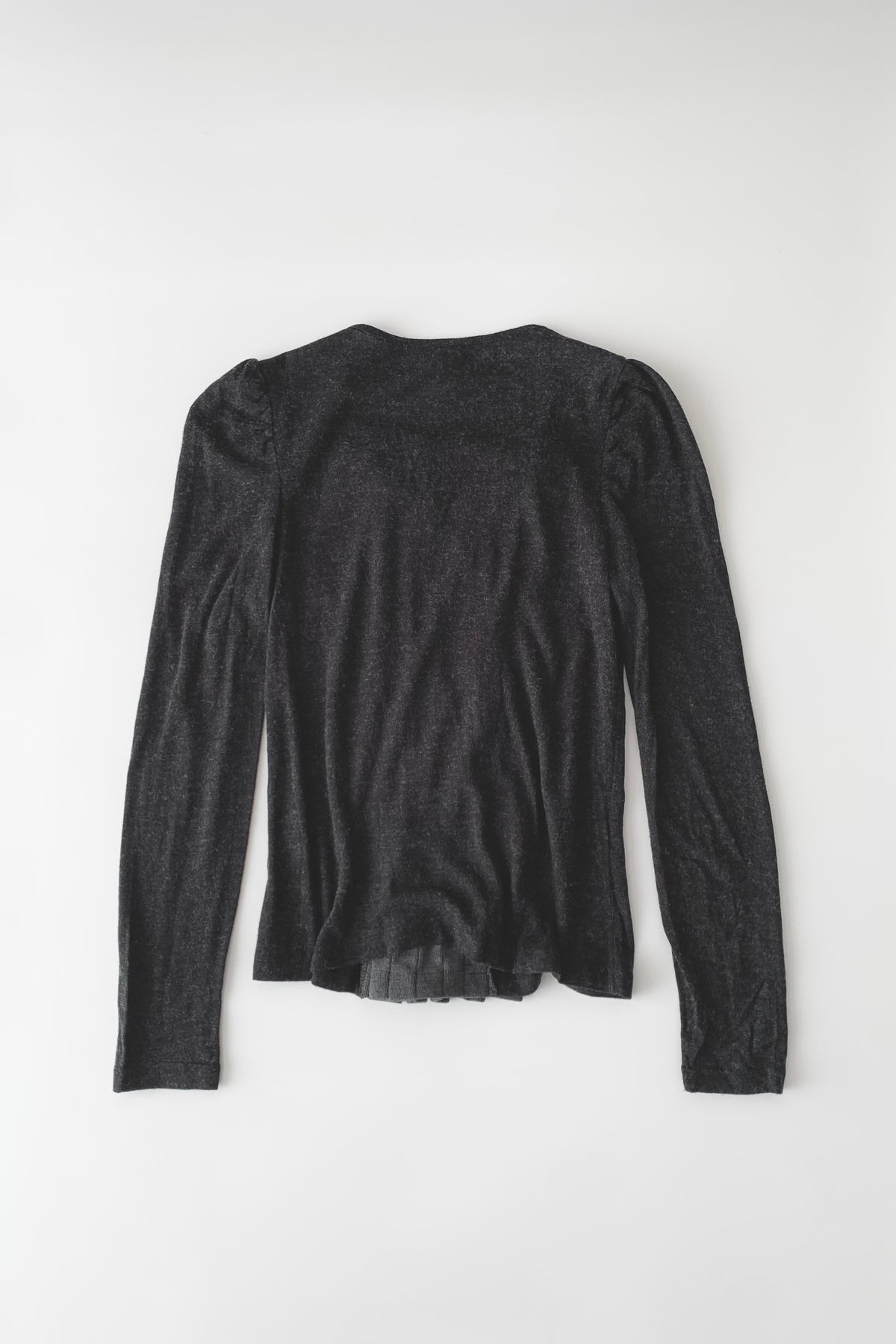 dark gray center frill knit tops