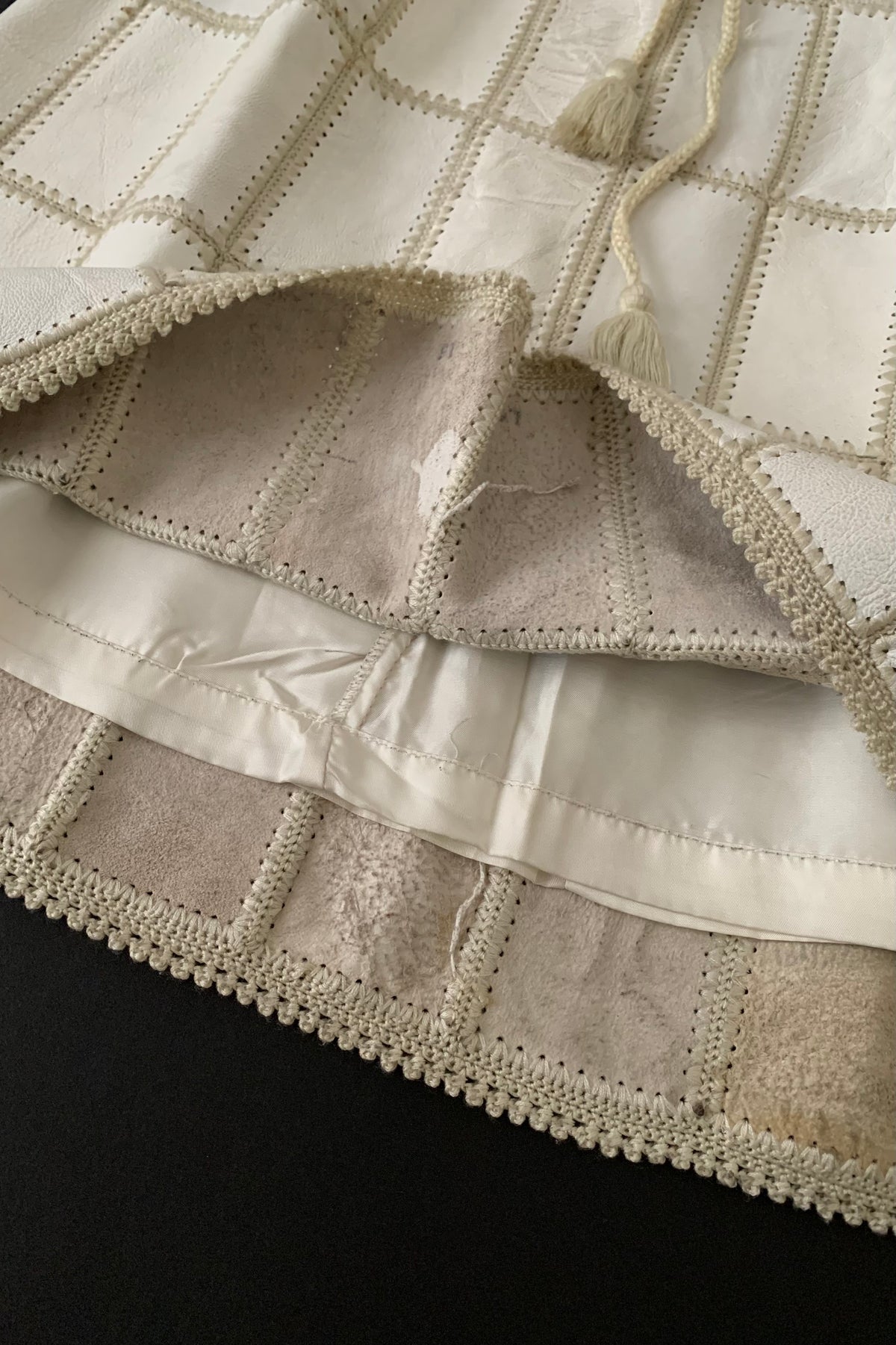 ivory leather knit design skirt