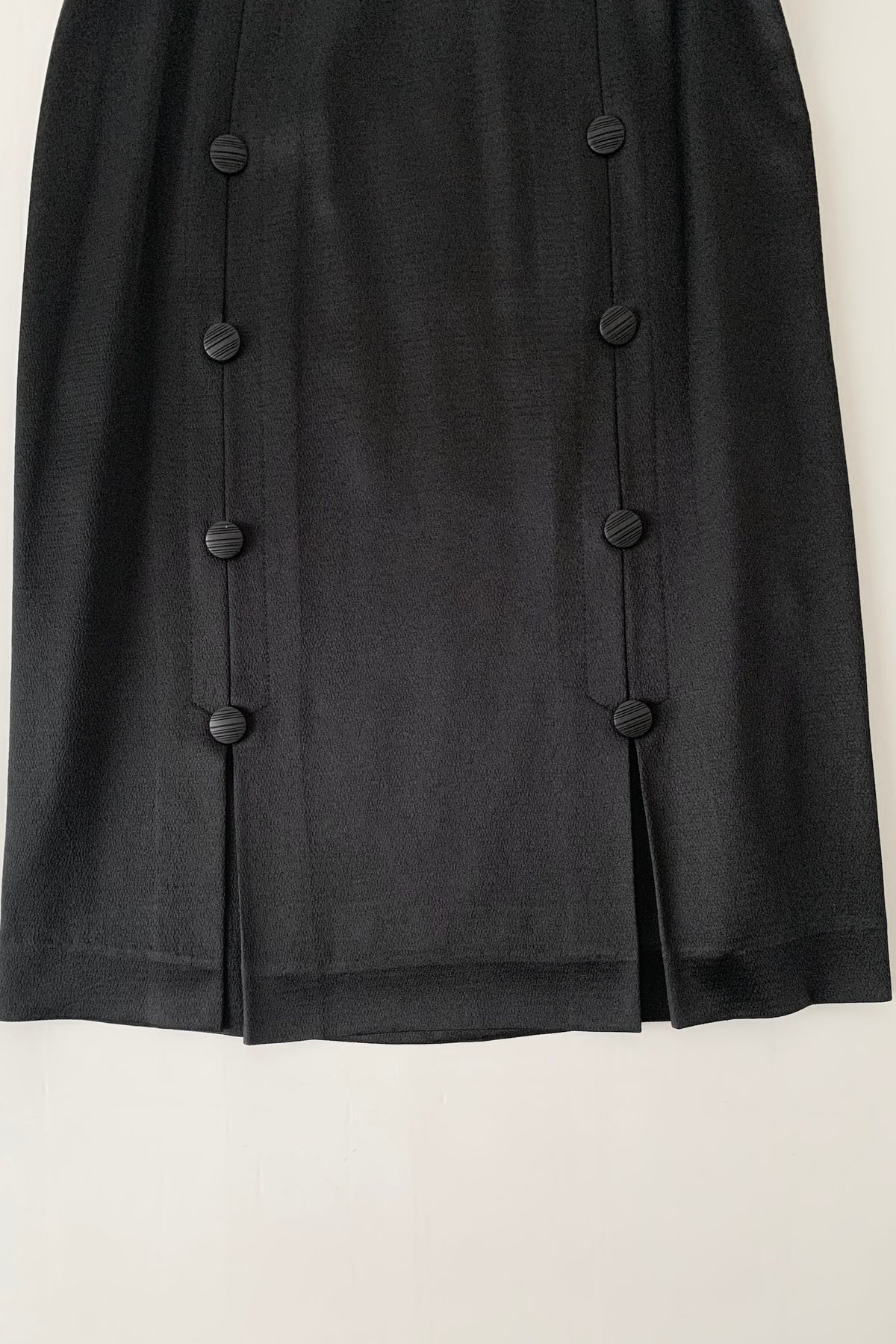 black satin double buttons skirt