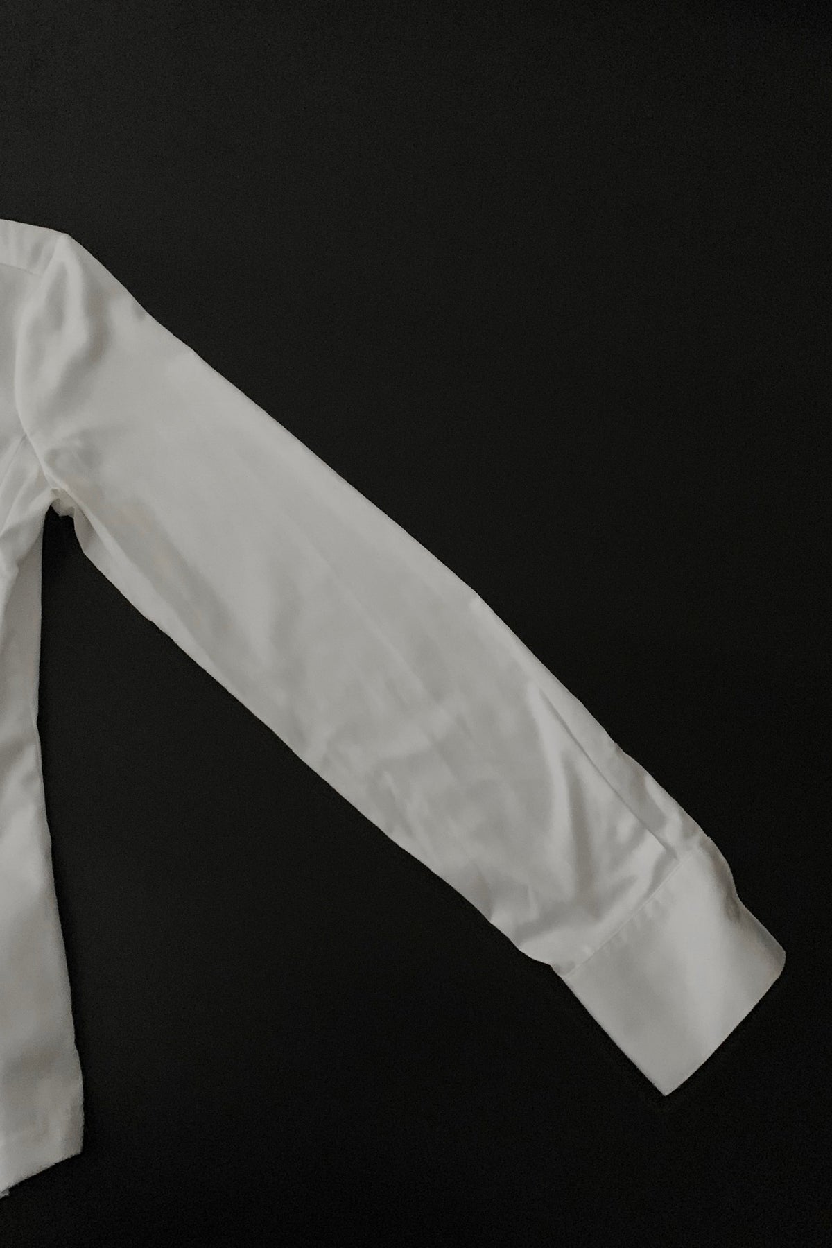 white stripe collar shirt