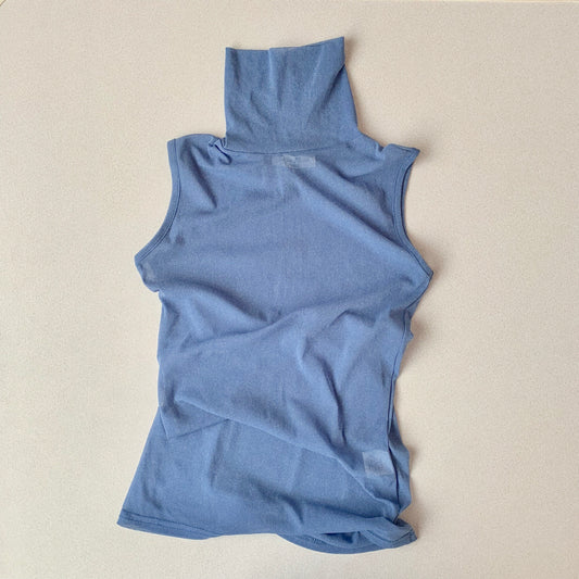 France blue tulle vest