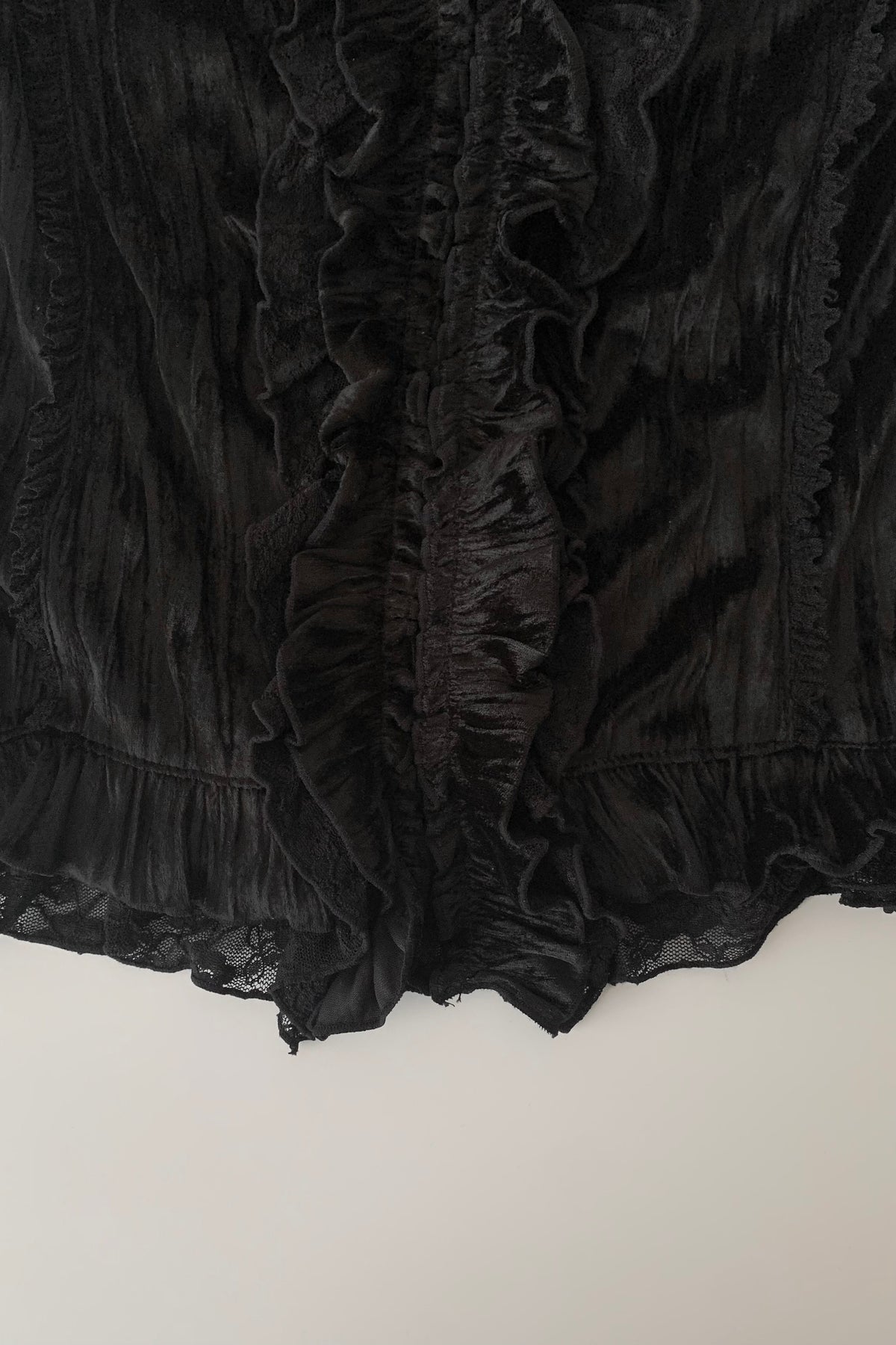 black velours frill vest