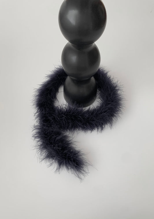 dark purple fur tie