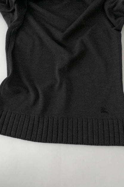 Burberry dark gray wool knit