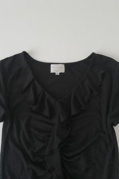 black centerfrill T tops