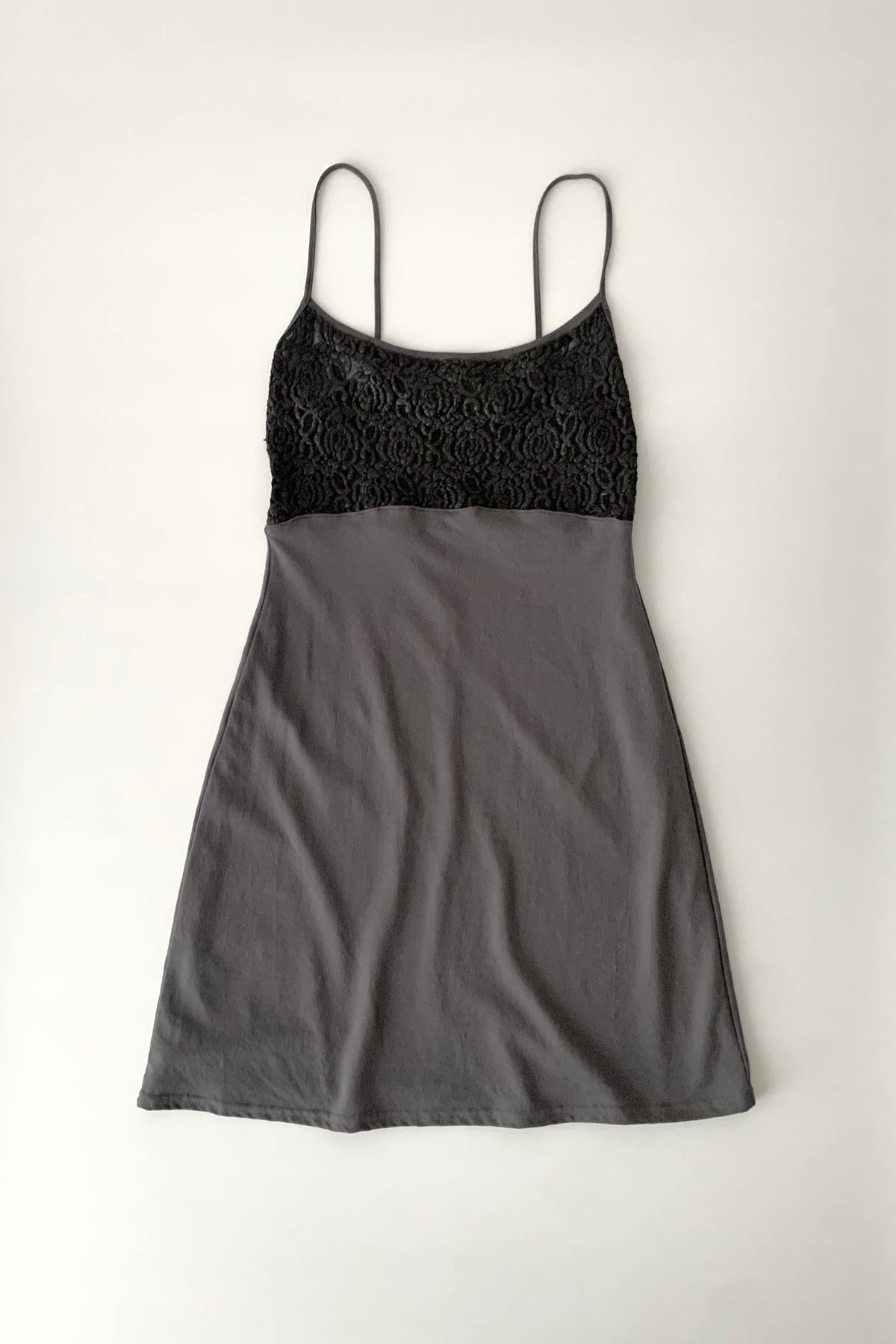 France gray＆black lace camisole dress