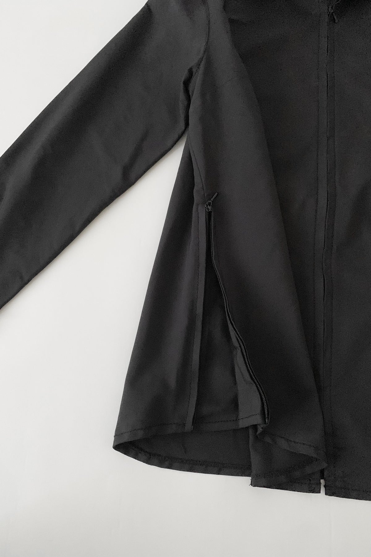 Italy black zip nylon jacket