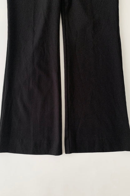 black wide silhouette pants