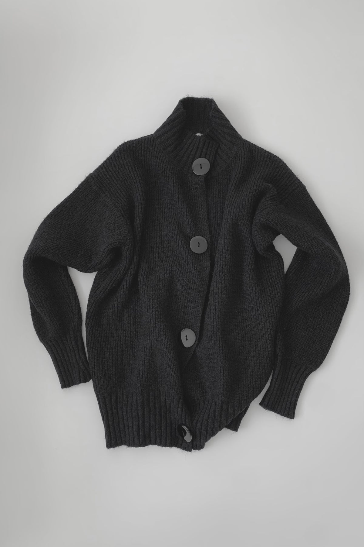 black big buttons over sized knit