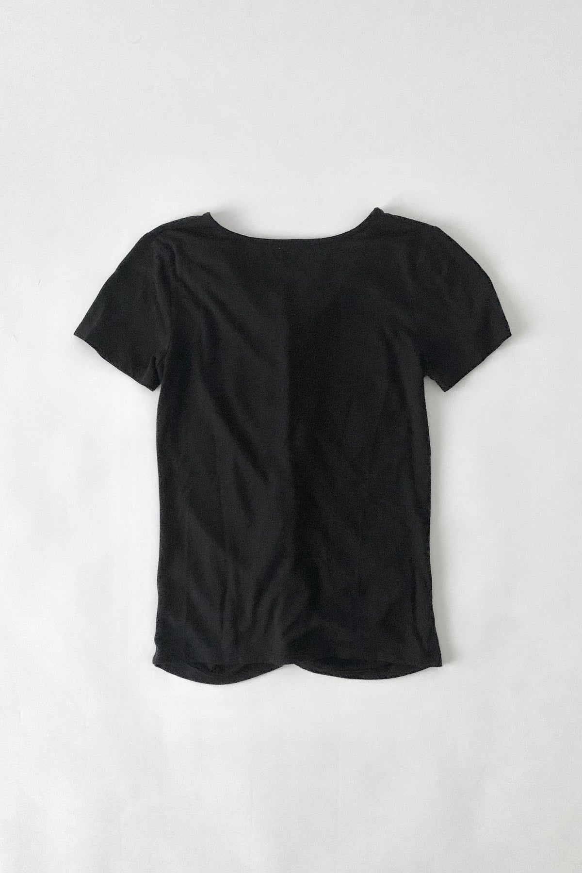 black centerfrill T tops