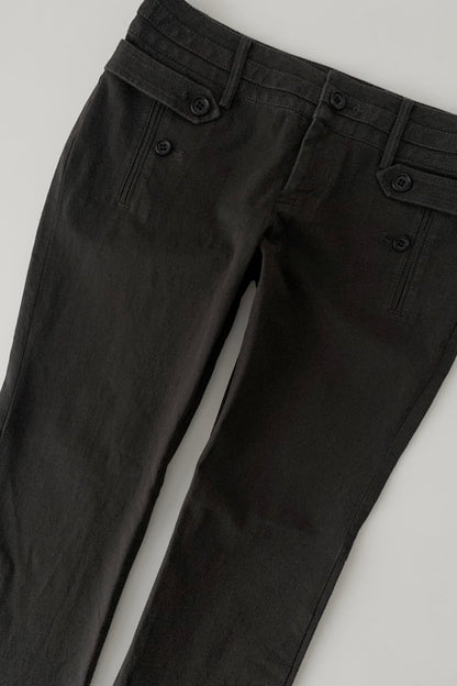 dark gray side buttons capri pants