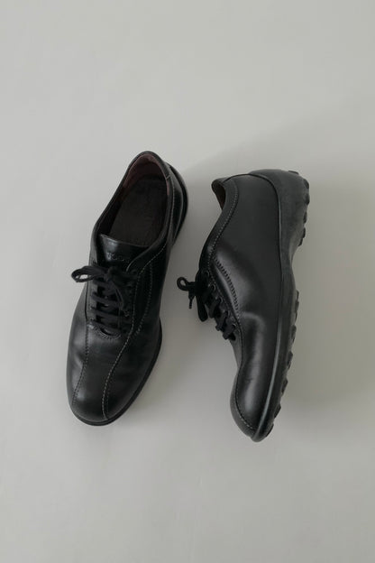 TOD’S black leather sneakers