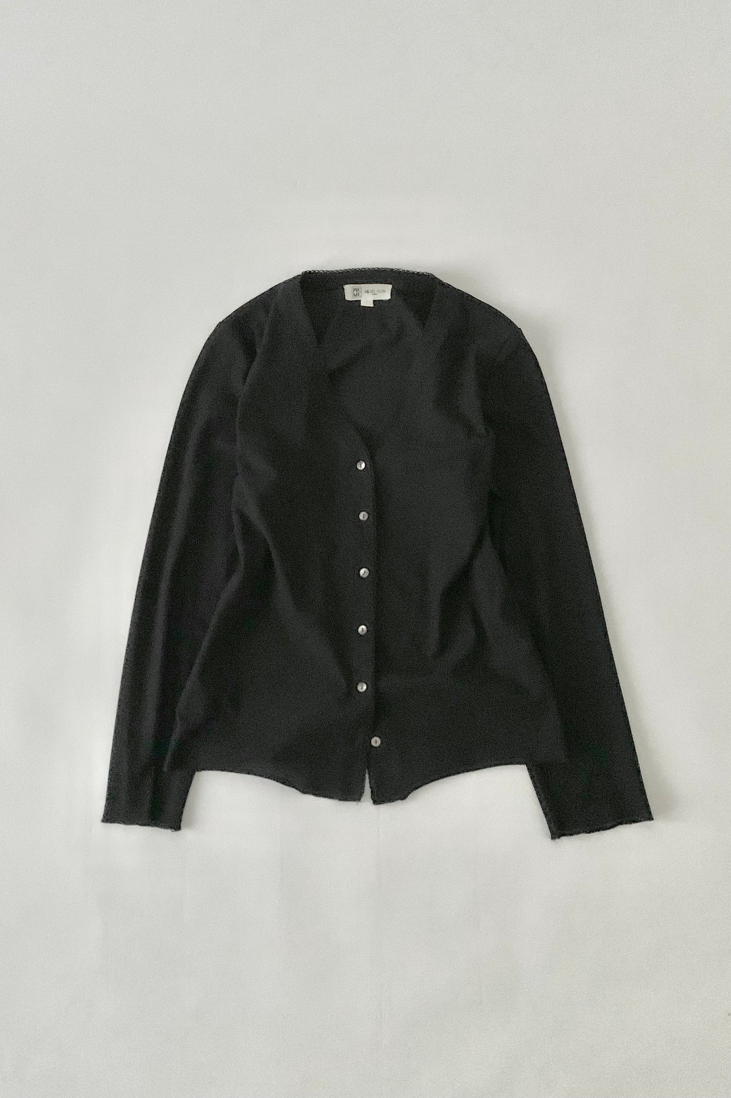black shell buttons cardigan