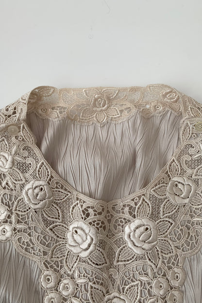 light beige pleats lace tops