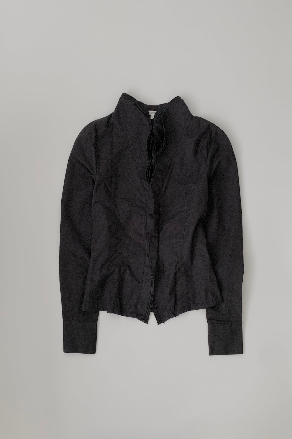 black center wave shirt