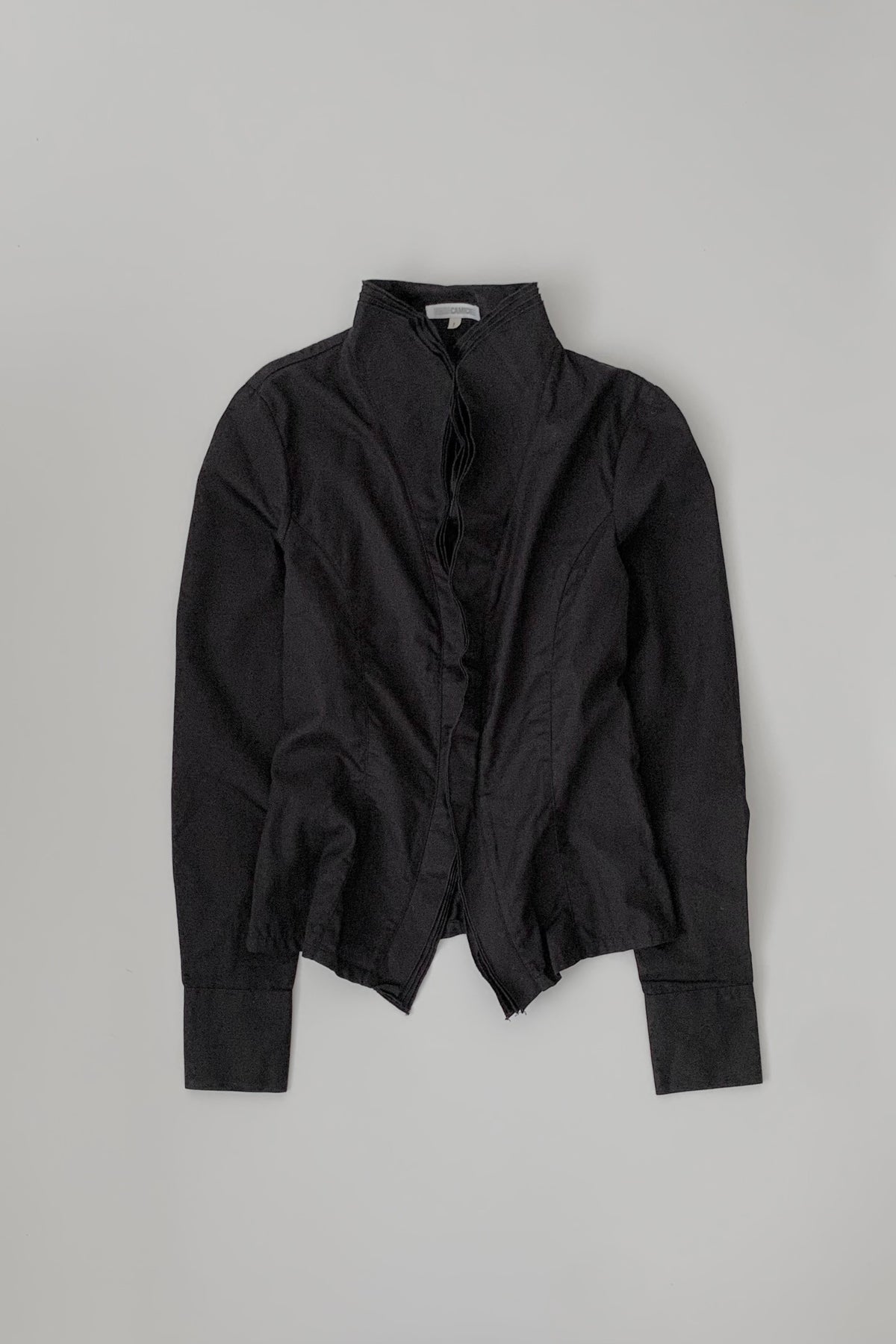 black center wave shirt