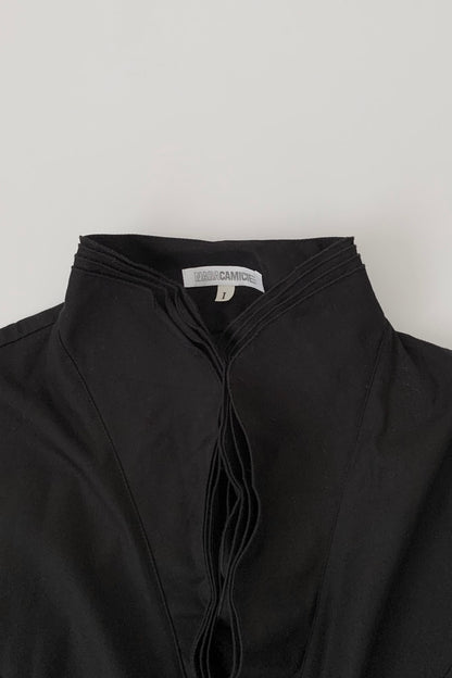 black center wave shirt